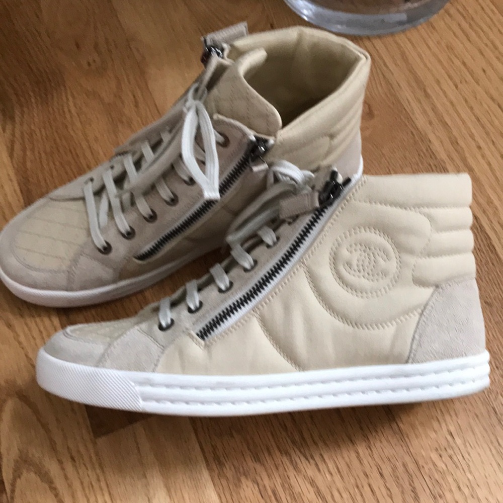 Authentic Chanel Sneaker