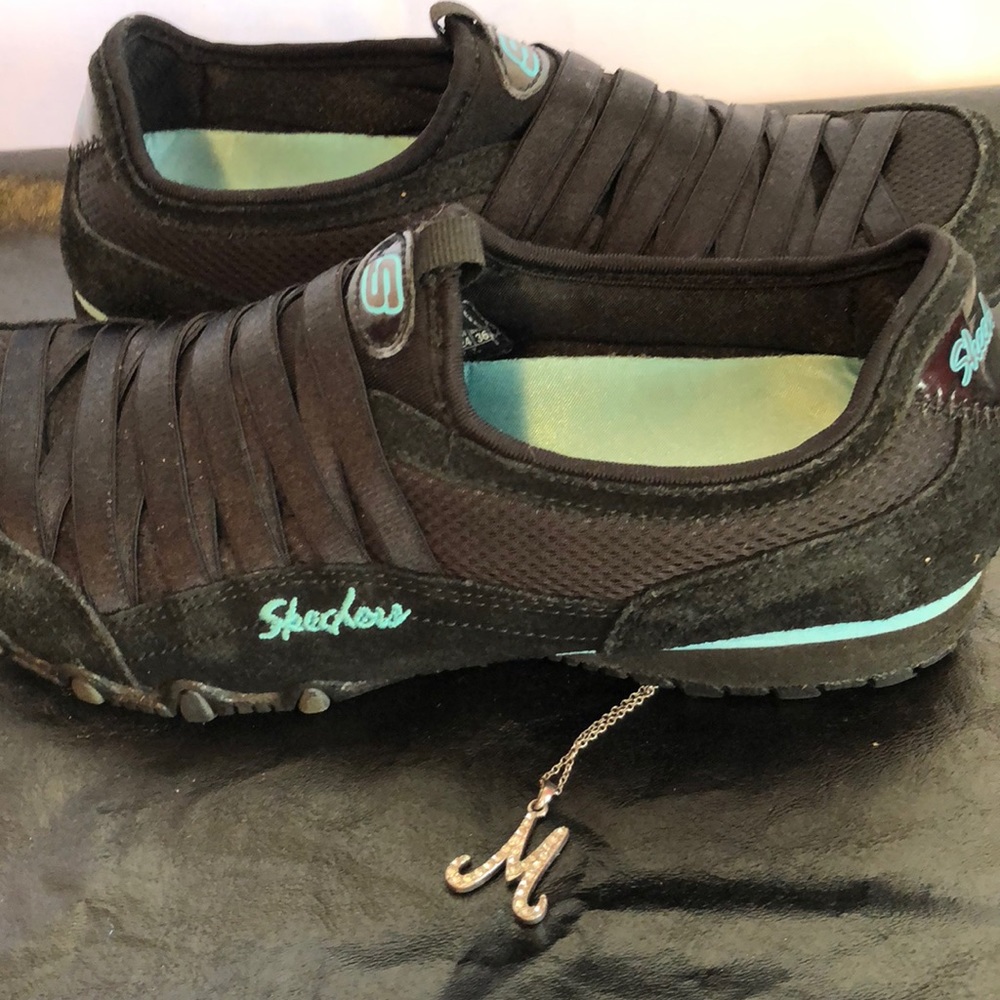 Slip on water shoes