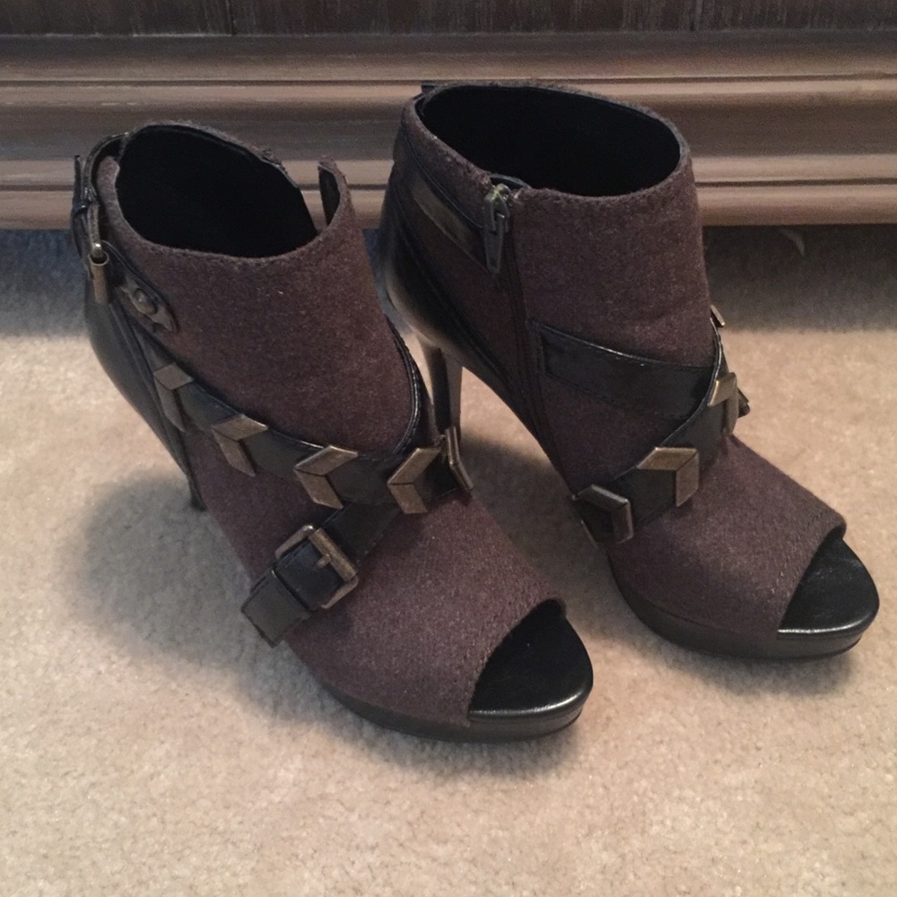 NWB Nine west Sz 6 Campaigno Booties BEAUTIFUL