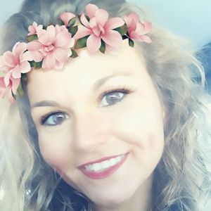 Meet your Posher, Felicia