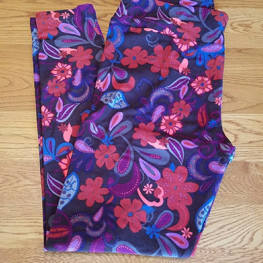 LULAROE TC LEGGINGS  NEW