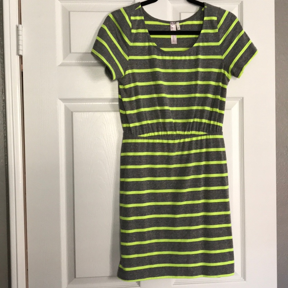 Grey and neon green cotton dress