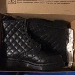 Dr martens Coralie quilted docs