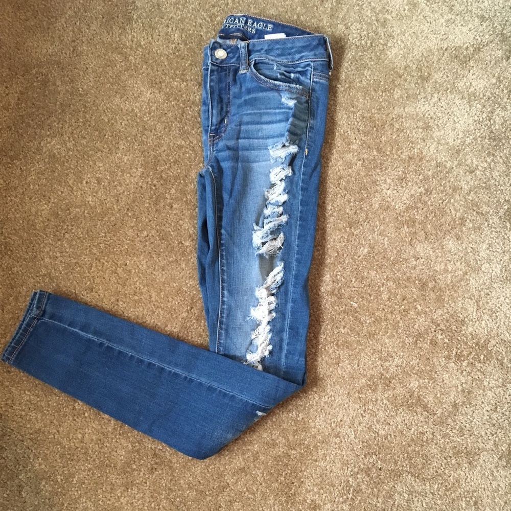 Torn American eagle skinny jeans! - Picture 2 of 3