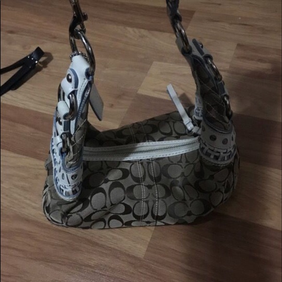 Coach - Picture 2 of 3