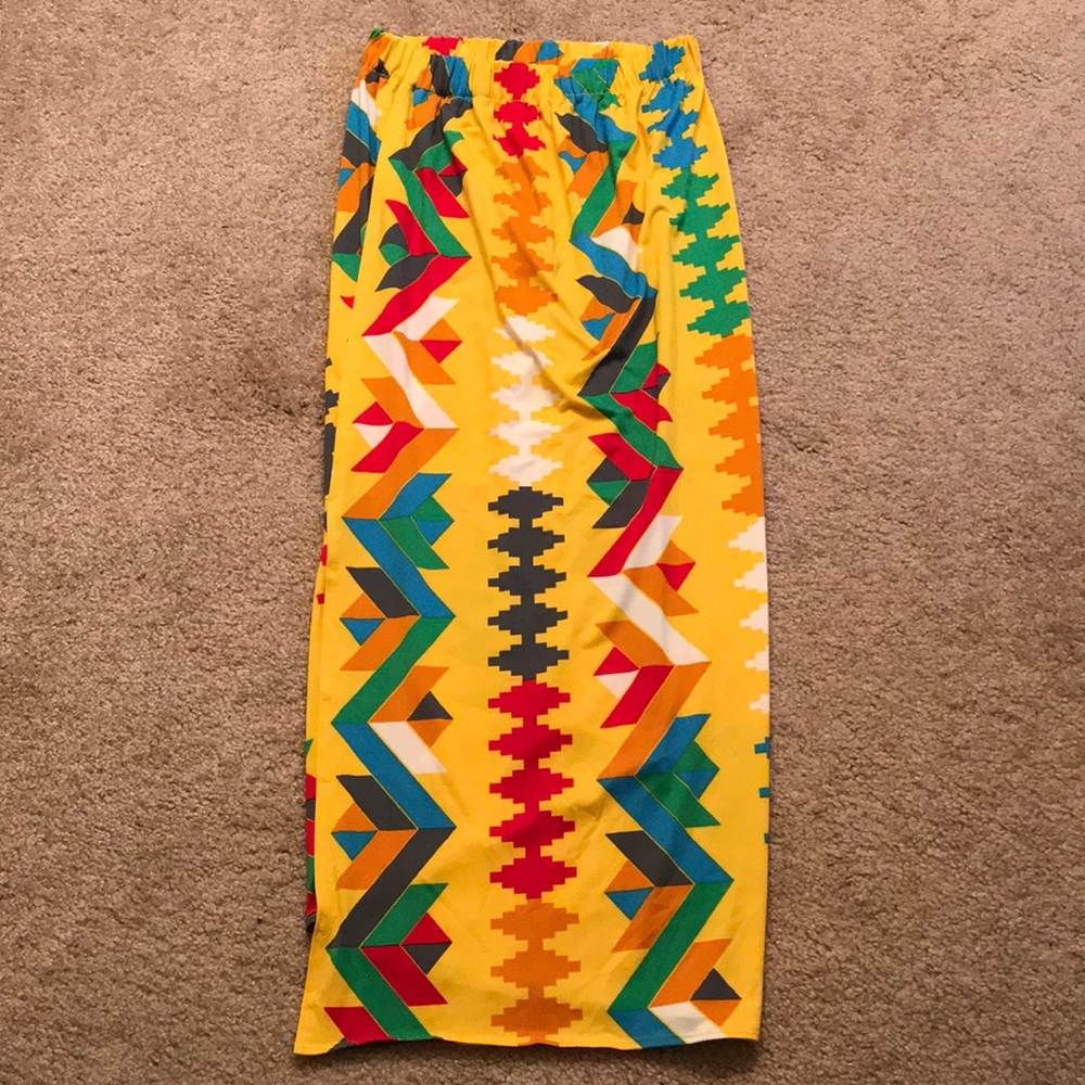 Gorgeous Yellow Print Thai Skirt 😍