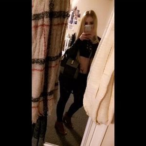 Meet your Posher, Erīīn