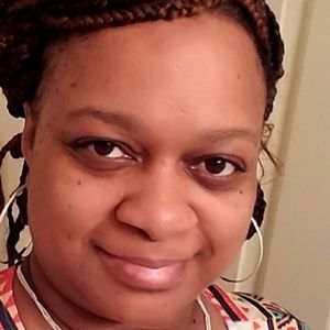 Meet your Posher, Cynthia