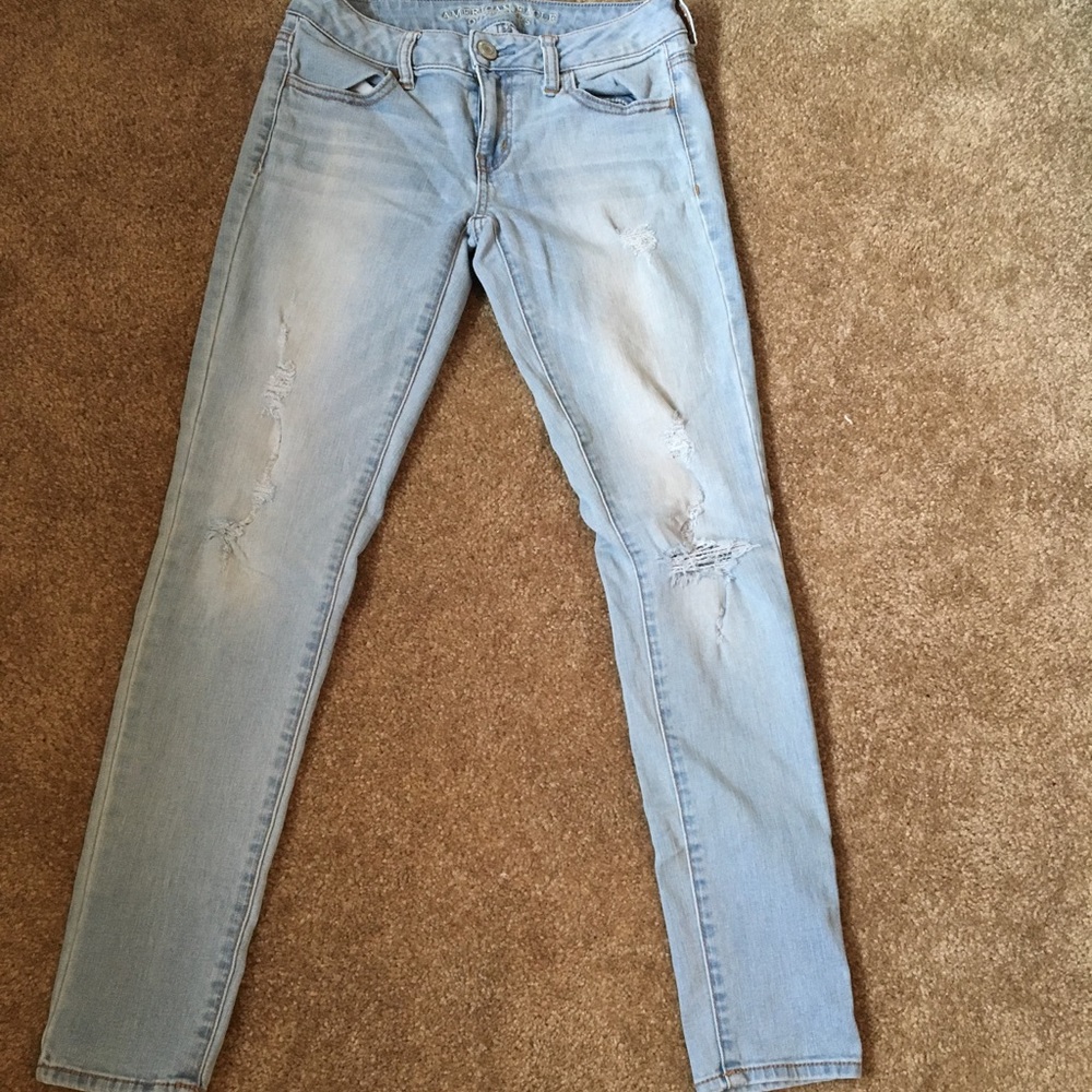 Light wash skinny jeans!