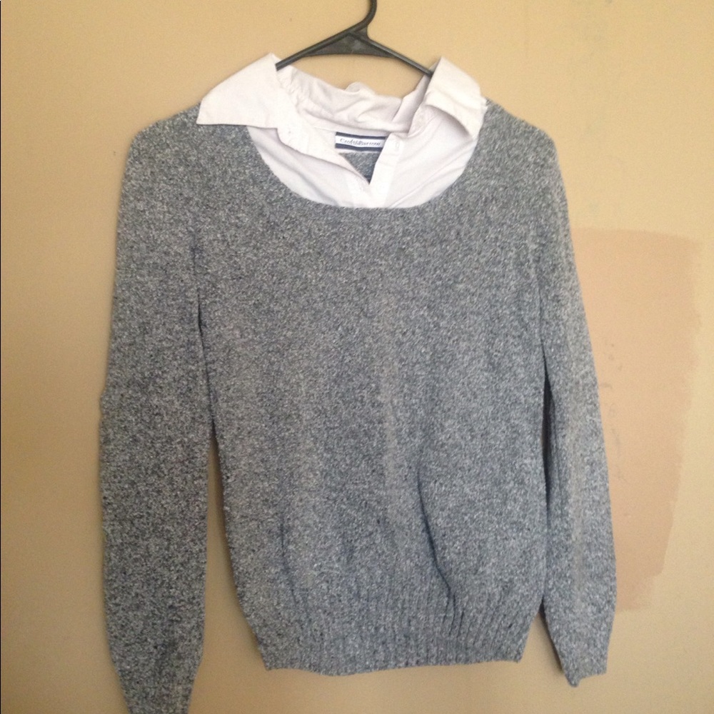 Grey business casual sweater.