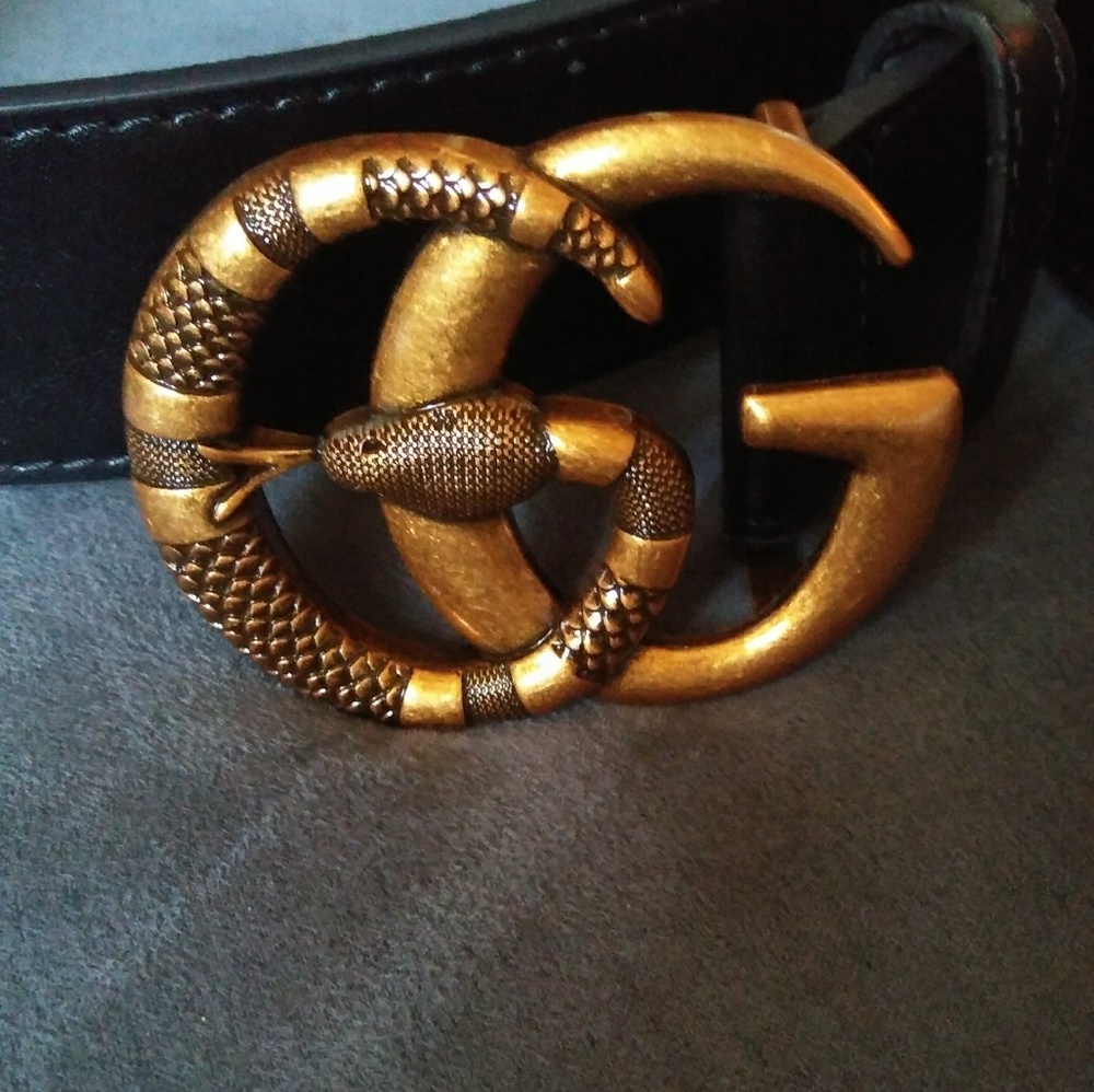 Gucci snake belt