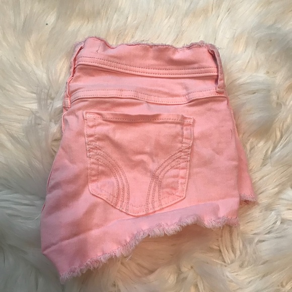 Hollister Pants - Hollister shorts size 3