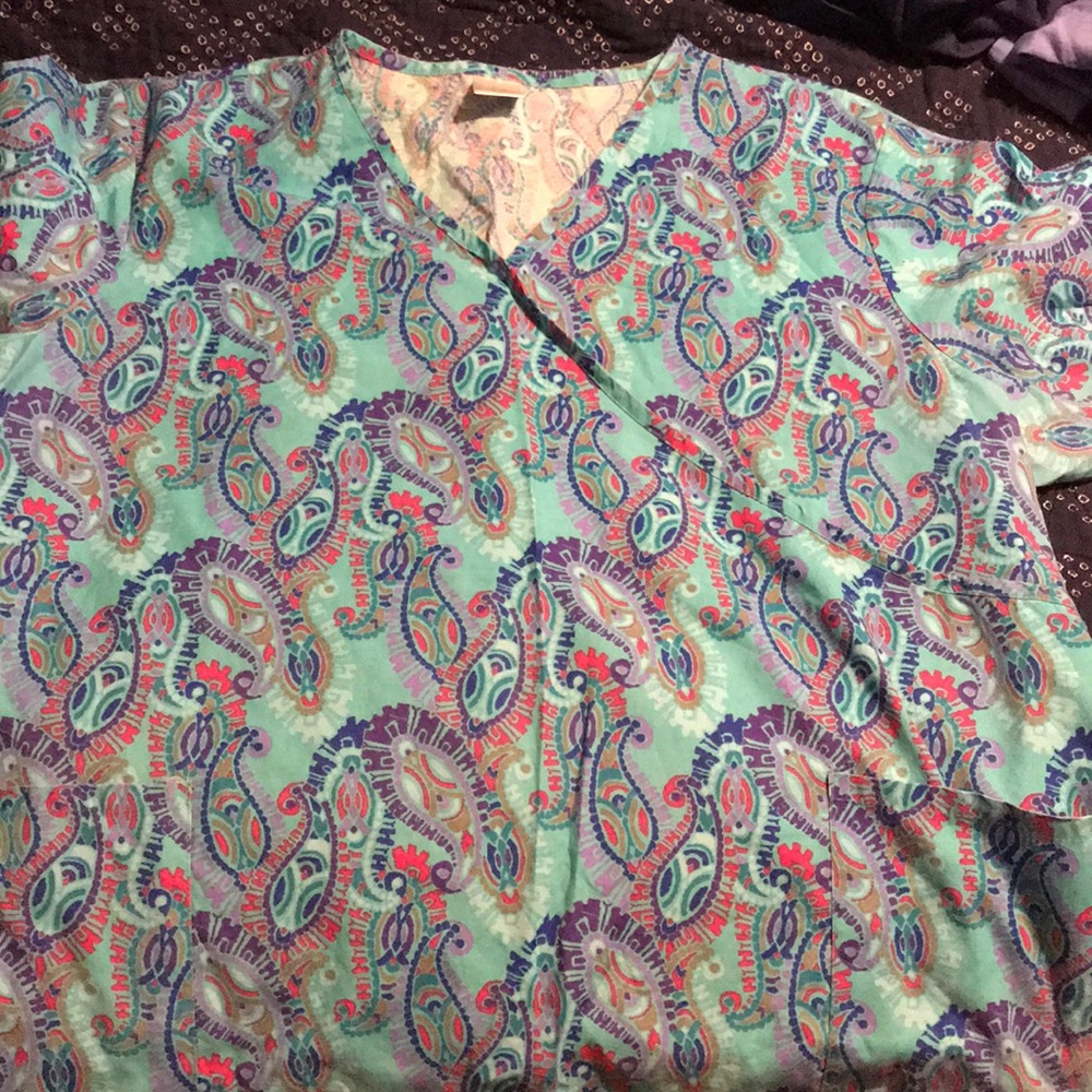 Scrub top
