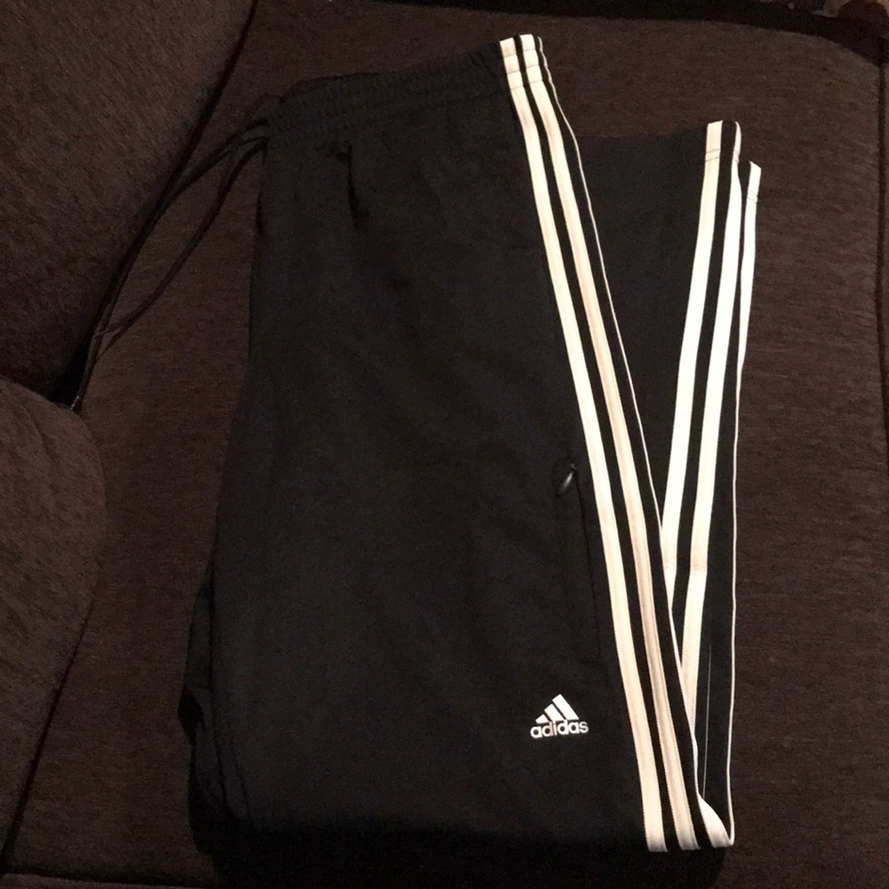 Adidas Men’s weekender Pants