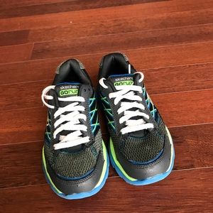 Sketchers shoes