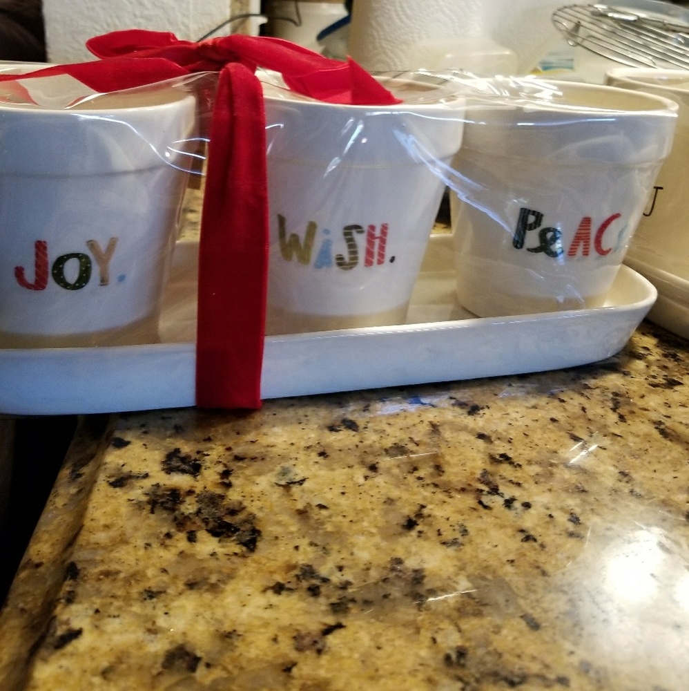 Rae dunn pots christmas