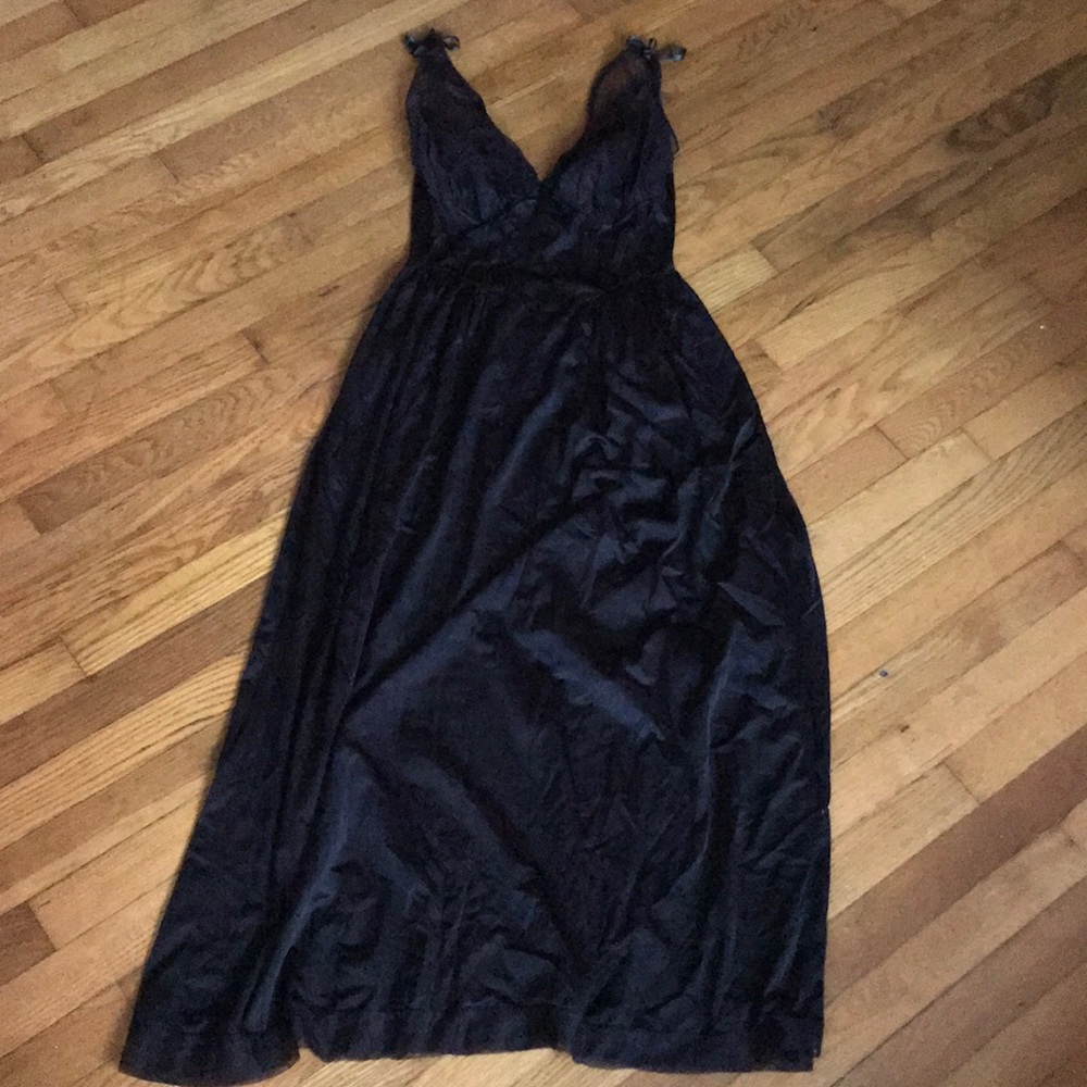 Vintage Vanity Fair nightgown lingerie black lace