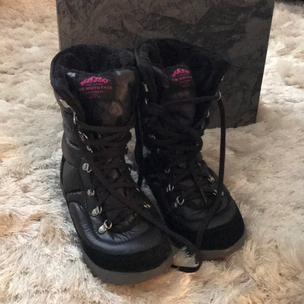NWT North Face snow boots