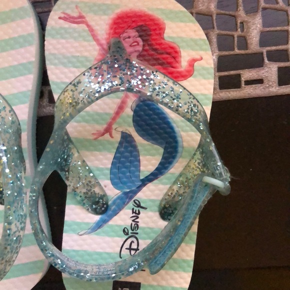 Gap toddler flip flops Ariel - Picture 2 of 5