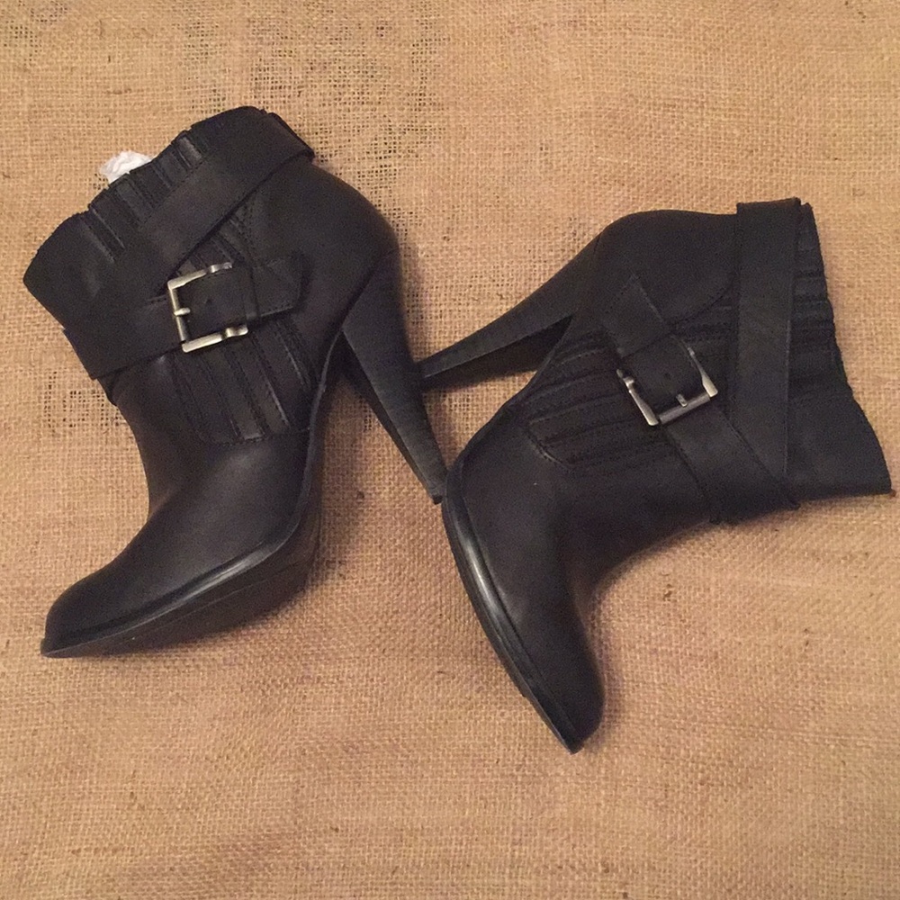 Ankle booties