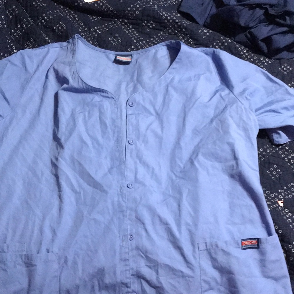 Scrub top