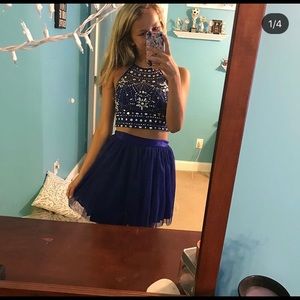 Blue dress !!!