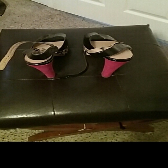 Heels - Picture 2 of 4