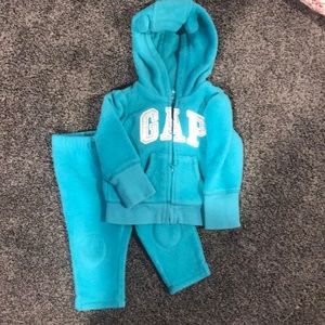 Infant girl sweatsuit 6-12 month