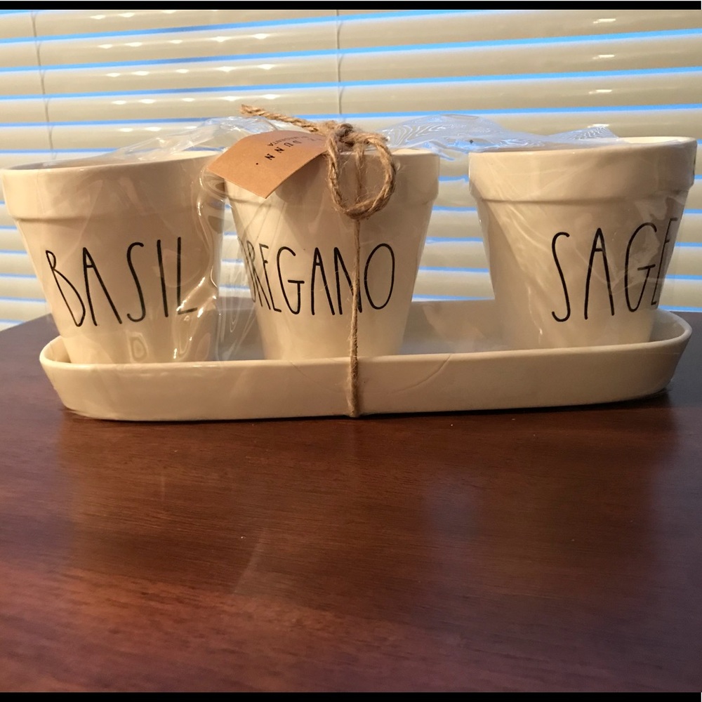 Brand New Rae Dunn Ceramic Planter Basil Sage O...