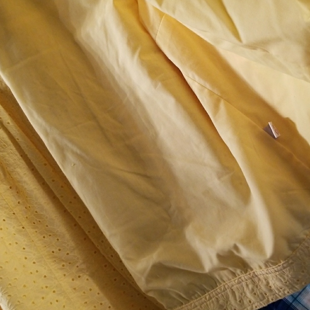 Eyelet jacket - Picture 2 of 3