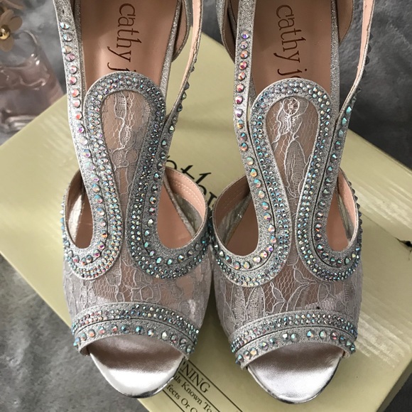 Cathy Jean Formal Sandals - Picture 4 of 8