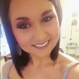 Meet your Posher, Keli