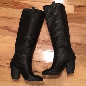 Vince Camuto Boots! ❤️