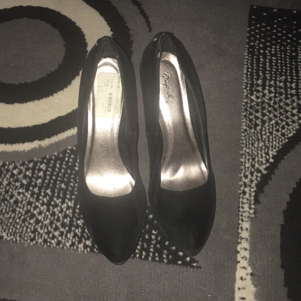 Size women 10 suede wedge hills