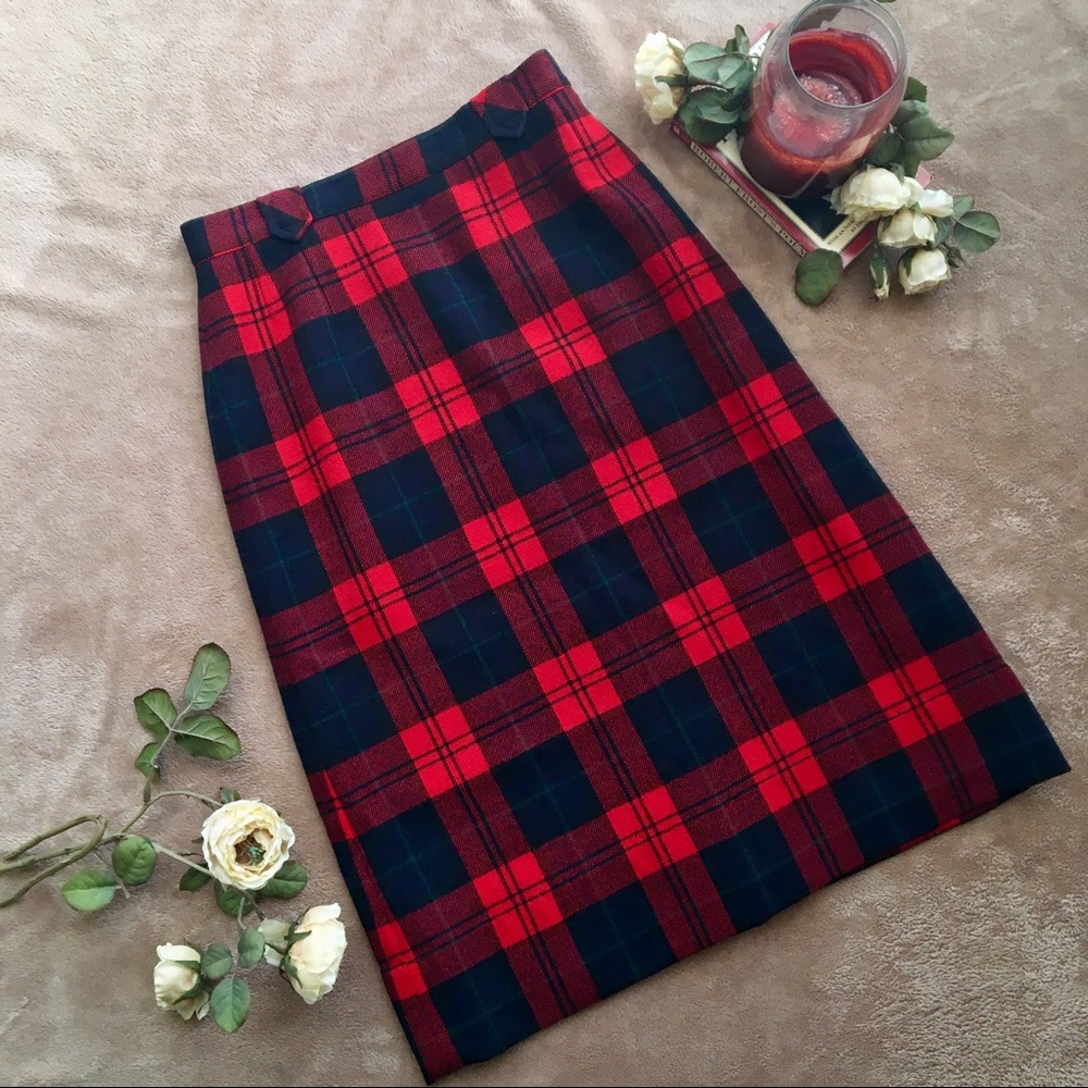 PENDLETON Stunning VINTAGE Wool Plaid Pencil Skirt