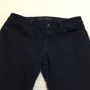 DL1961 Grace Straight leg.  4-way stretch