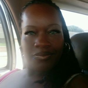 Meet your Posher, Cassandra