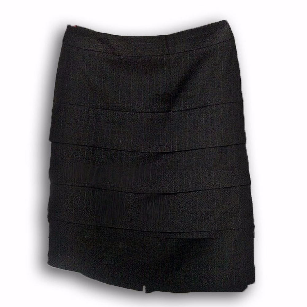 Larry Levine Stretch layered pinstriped gray skirt
