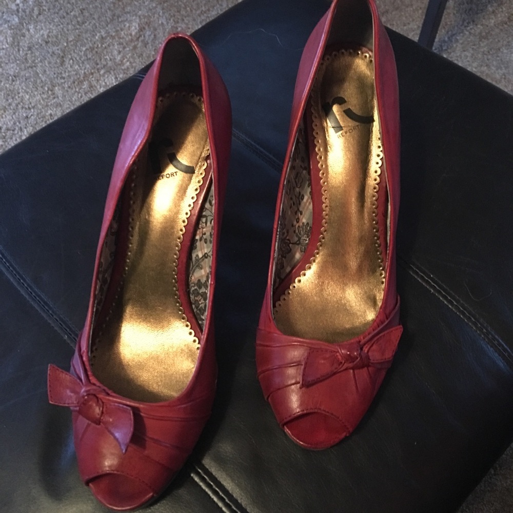 Calling all leather shoe lovers!