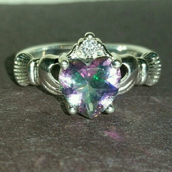 🆕Irish Claddagh Ring, Sterling Silver - Picture 2 of 4