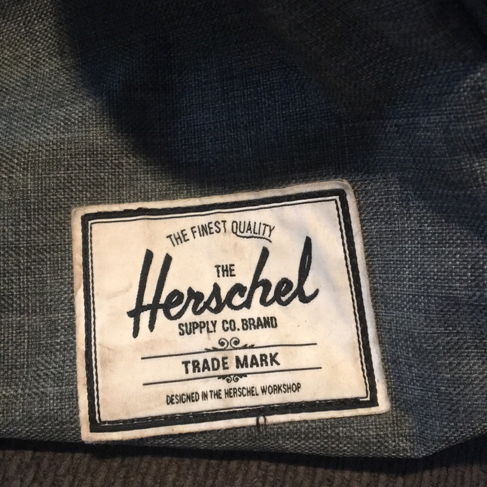 Herschel bag grey and black