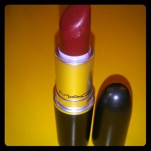 MAC "Diva" lipstick