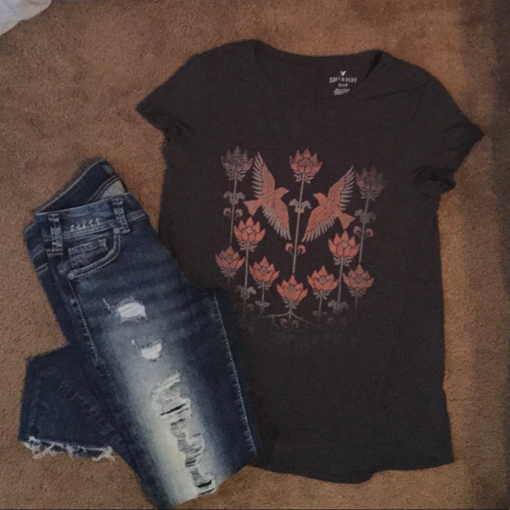 American Eagle graphic tee