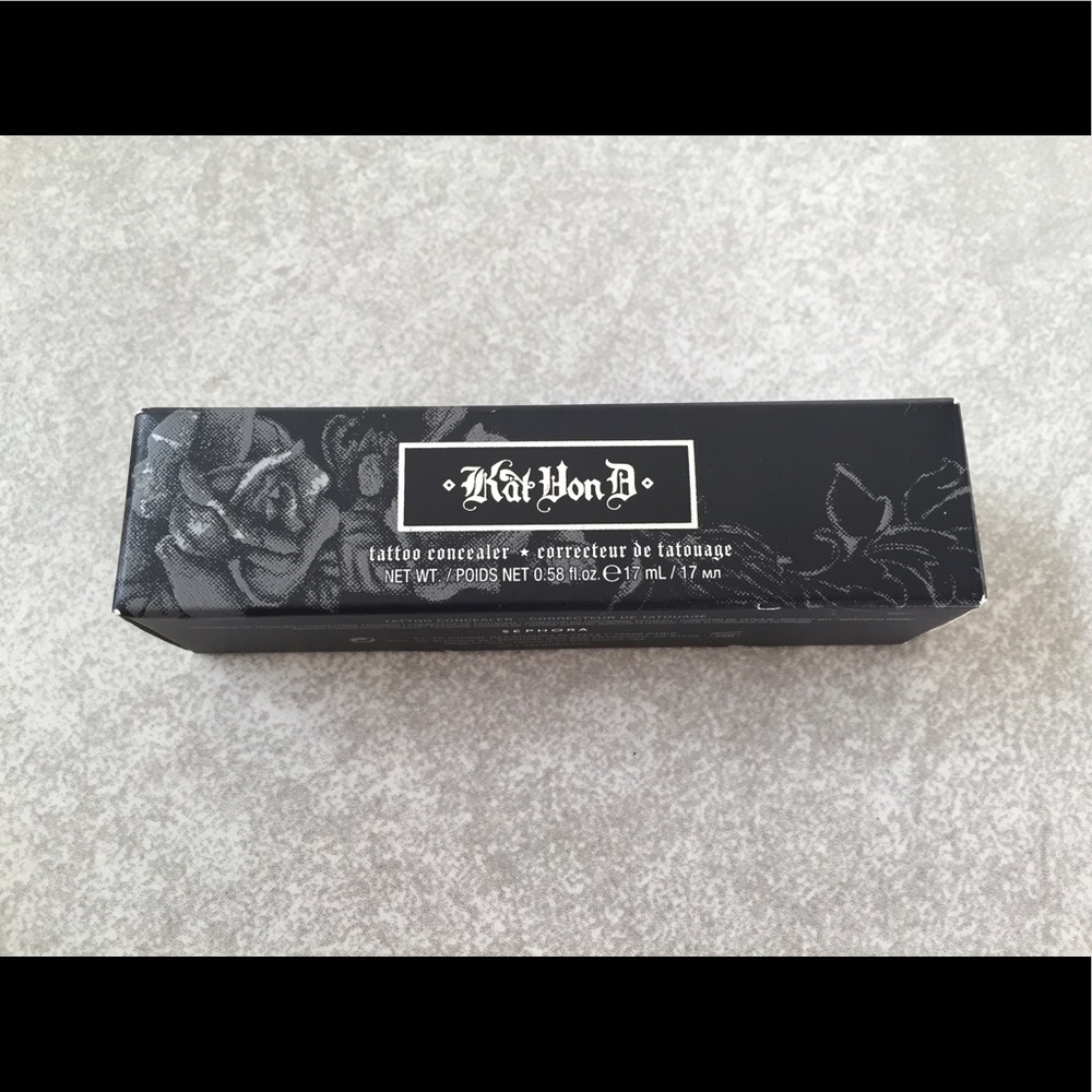 NIB Kat Von D Tattoo Concealer Medium
