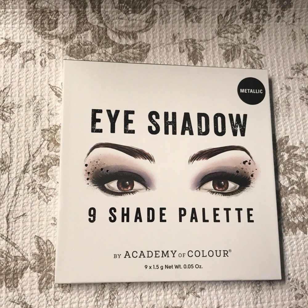 💖Makeup Bundle with Eyeshadow Palette💖 - Picture 3 of 7