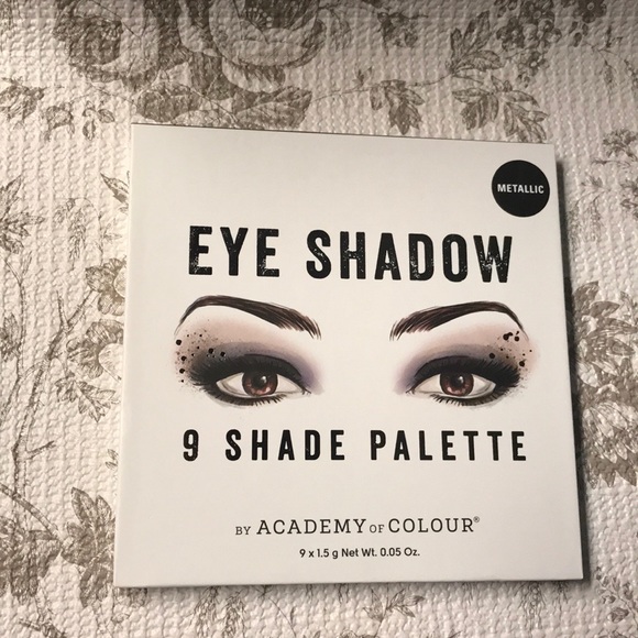 💖Makeup Bundle with Eyeshadow Palette💖 - Picture 3 of 7