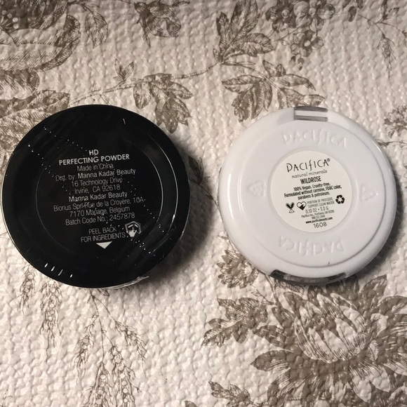 💖Makeup Bundle with Eyeshadow Palette💖 - Picture 5 of 7