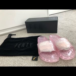 Women’s Fenty Pink Jelly Slide *Never worn*