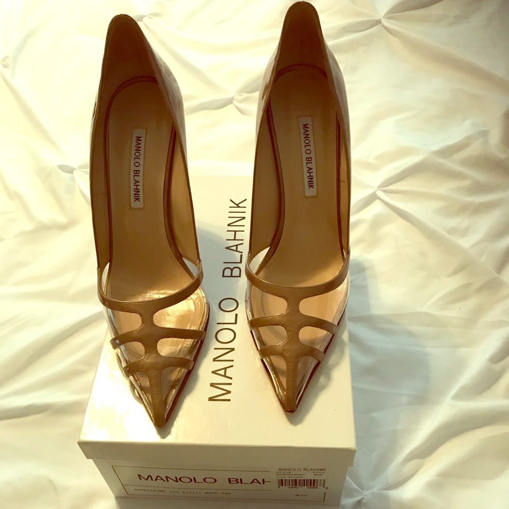Sexy Manolo Blahnik pumps