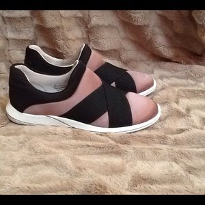 Aerosole Mauve Pink Slip-on Sneaker